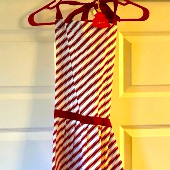 NWT COTERIE STUDIO Kitchen Apron Red White Candy Stripes - Picture 2 of 6